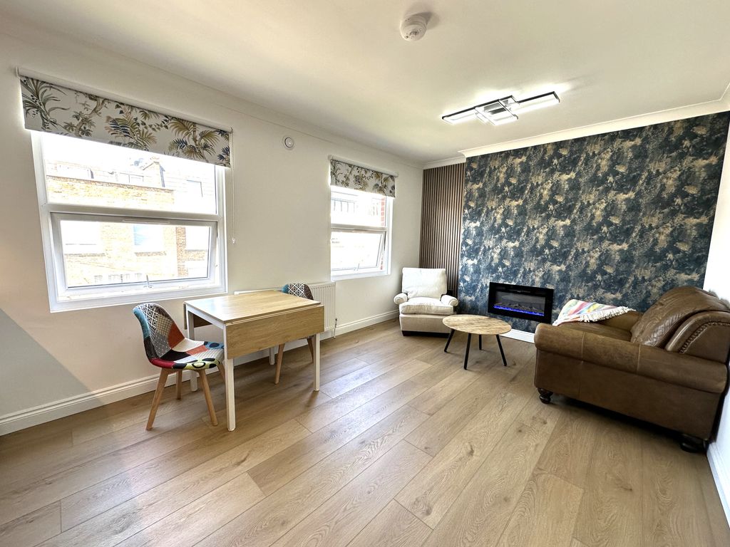 Property photo 2 of 7 Img_1502