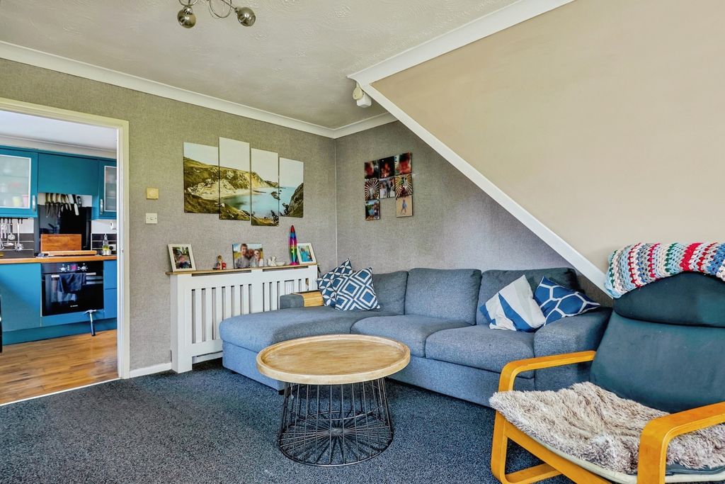 Property photo 3 of 19 Pbox-Img.Jpg