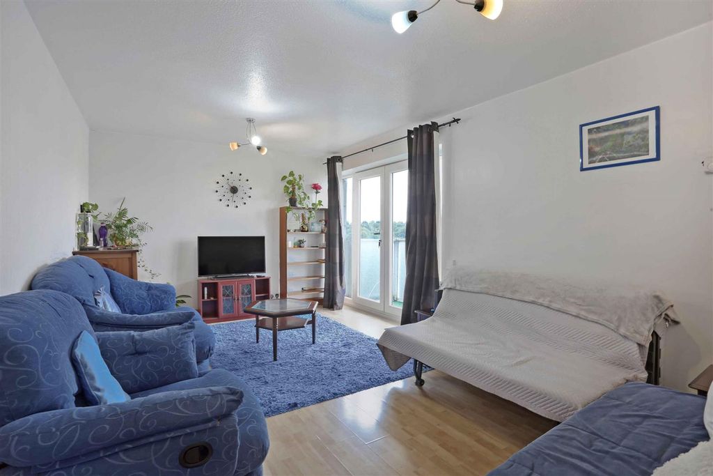 Property photo 1 of 13 867753092 7.Jpg