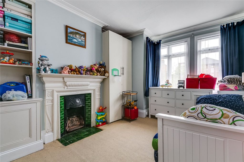 Property photo 3 of 14