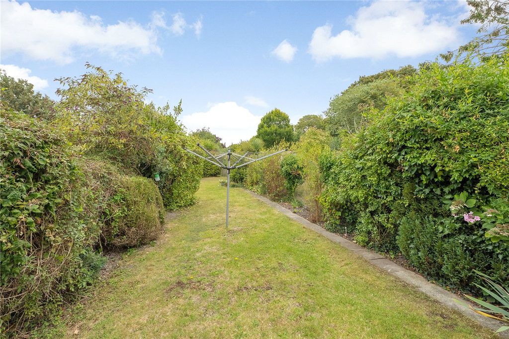 Property photo 2 of 20 Picture No. 13