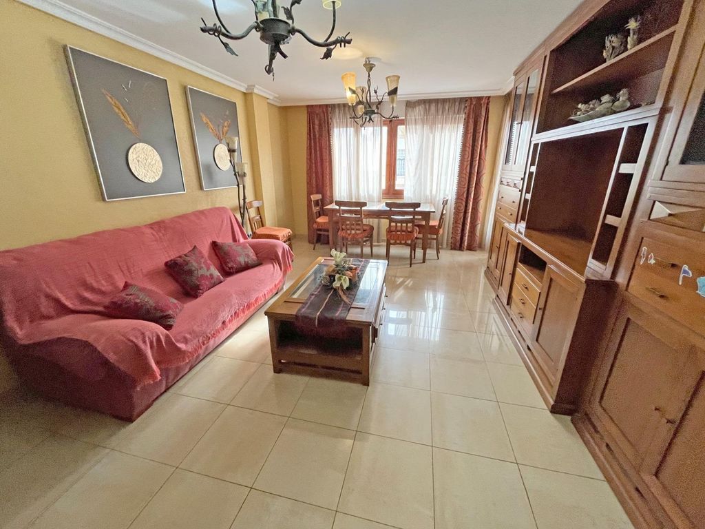 Property photo 3 of 42