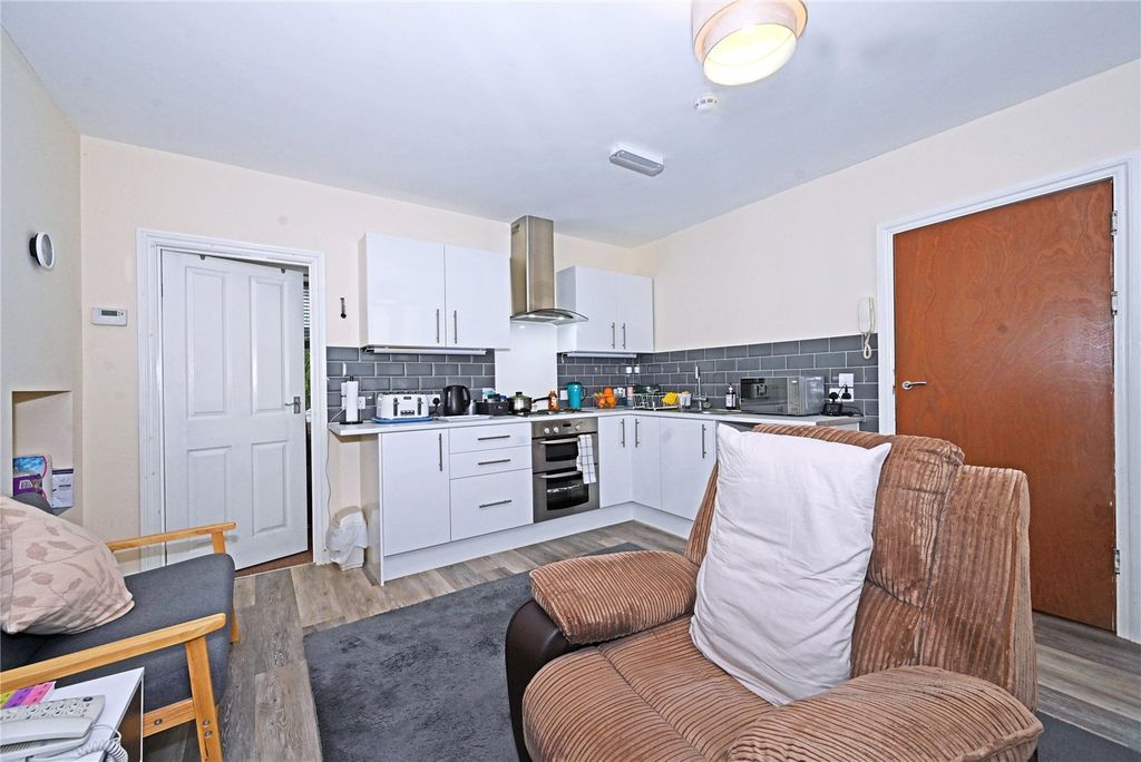 Property photo 2 of 5 Picture No. 04