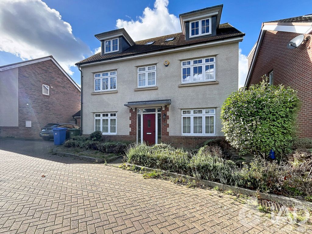 Property photo 1 of 17