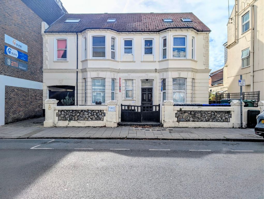 Property photo 1 of 7