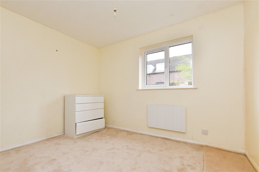 Property photo 1 of 7 Bedroom