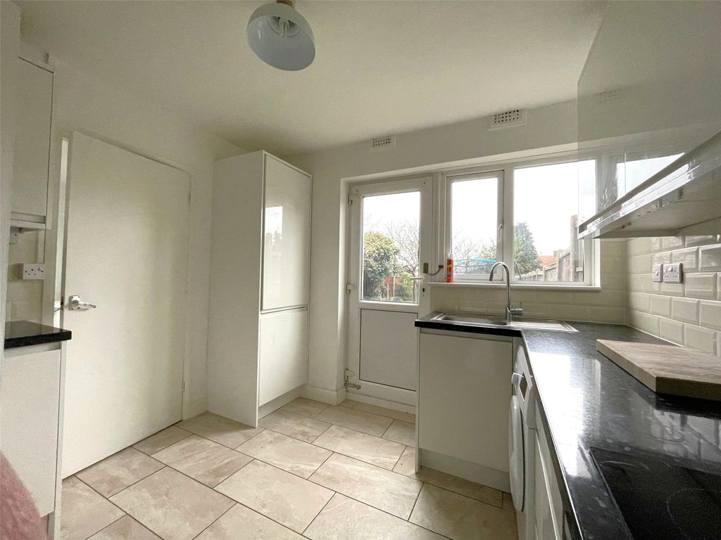 Property photo 3 of 9 Picture No. 09