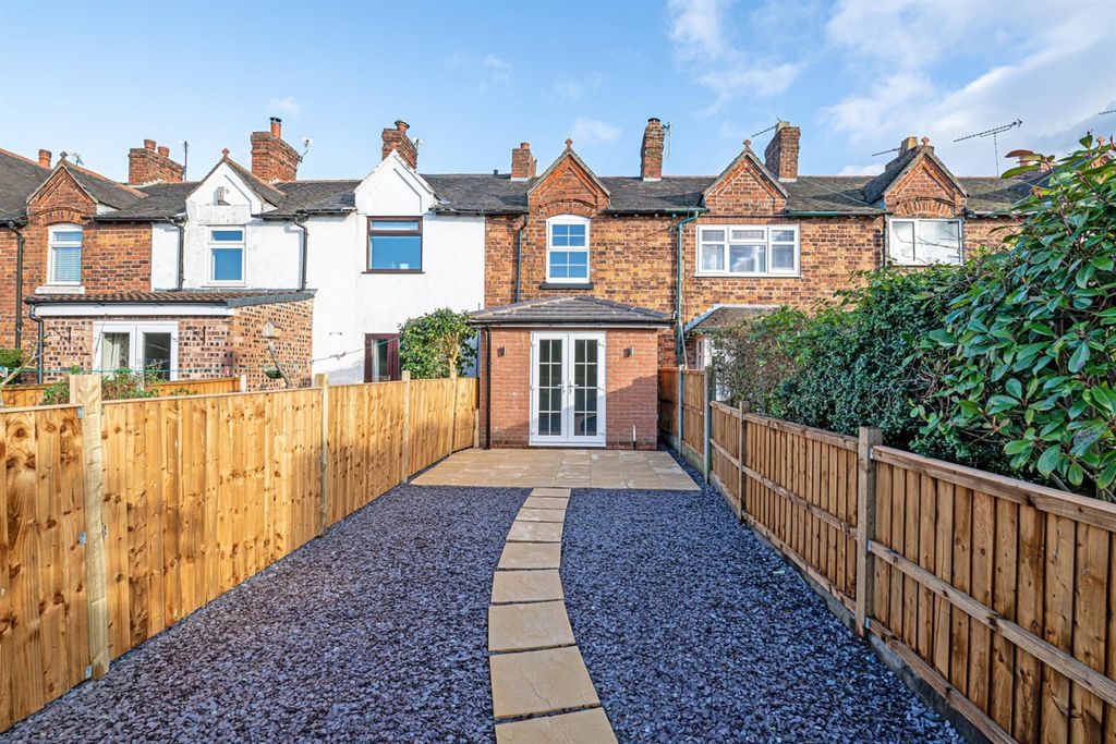 Property photo 1 of 13 (Main)