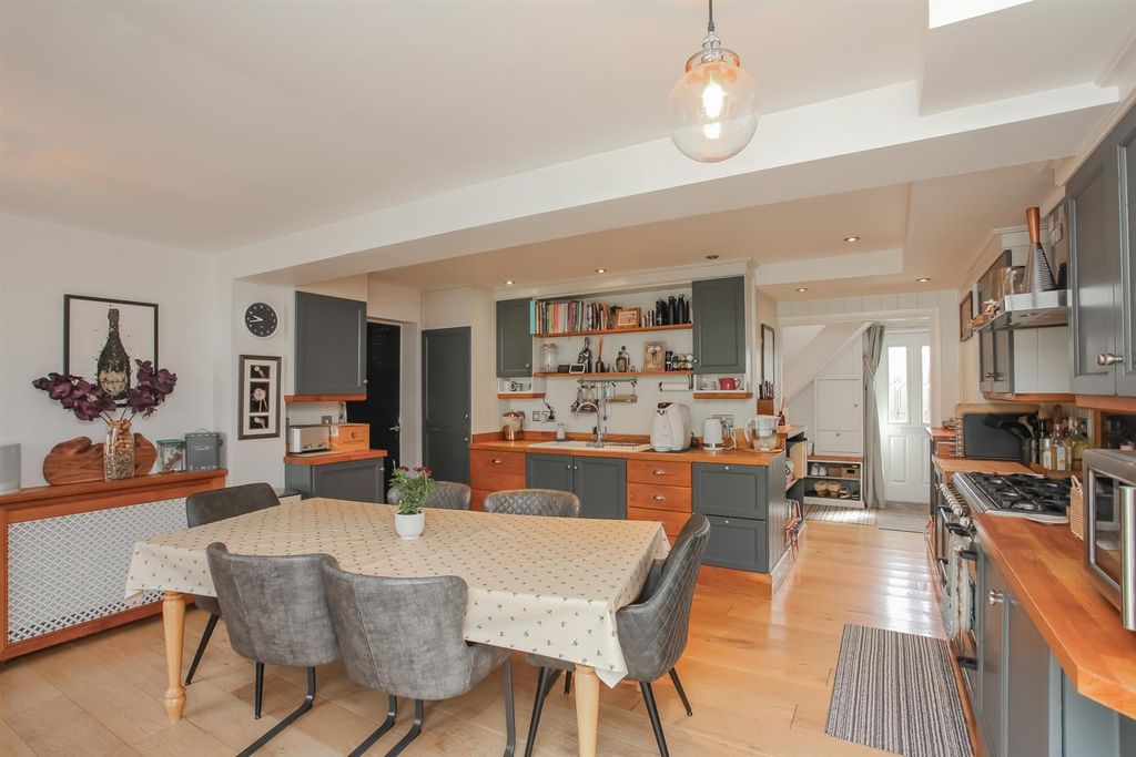 Property photo 2 of 11 Best Kitchen .Jpg