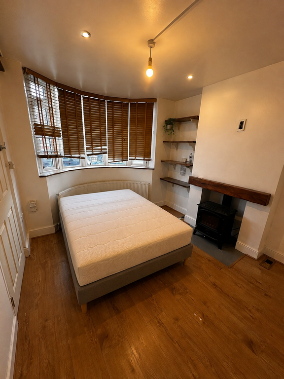 Property photo 1 of 4