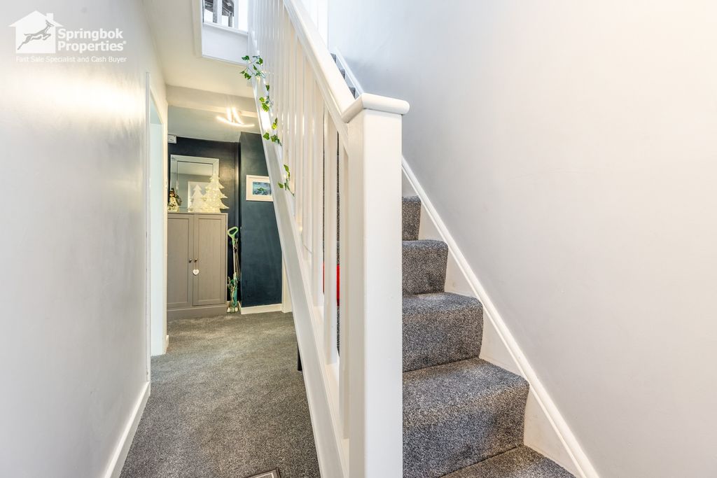 Property photo 2 of 18 Image 2