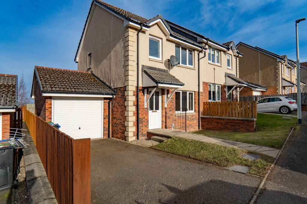 Property photo 1 of 30