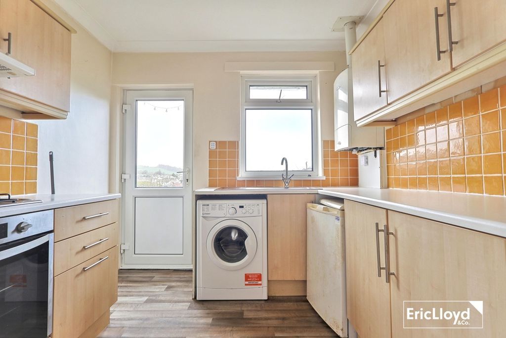 Property photo 3 of 10 Photo 5