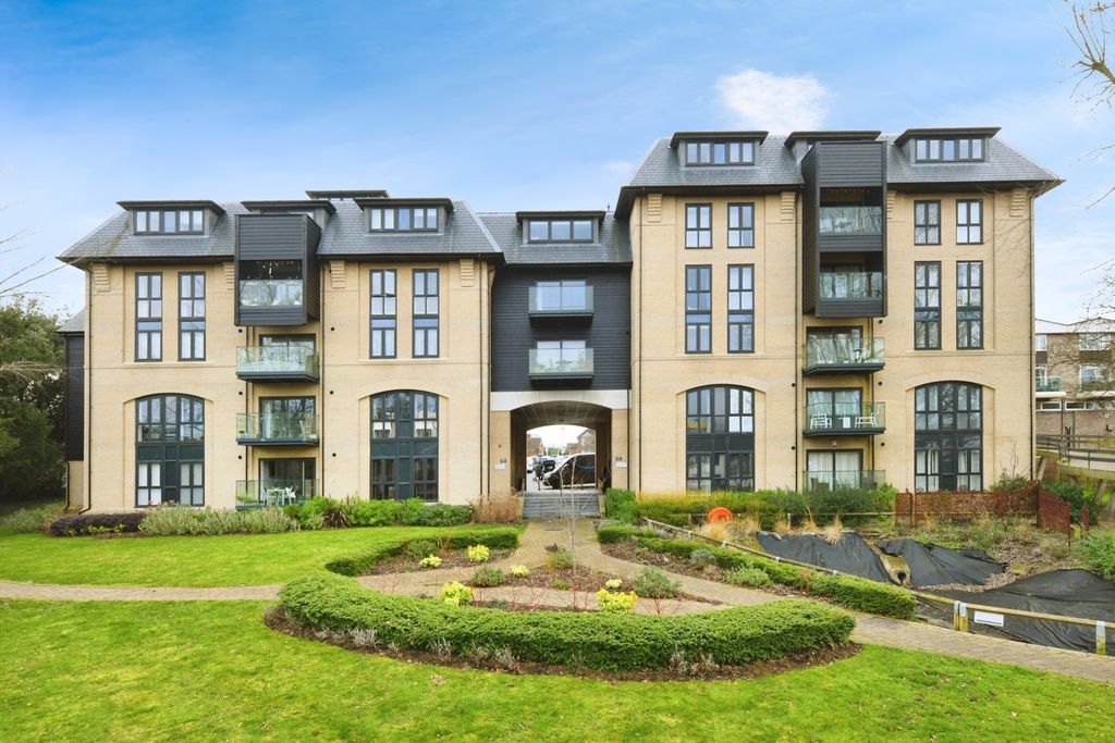 Property photo 3 of 13 Front