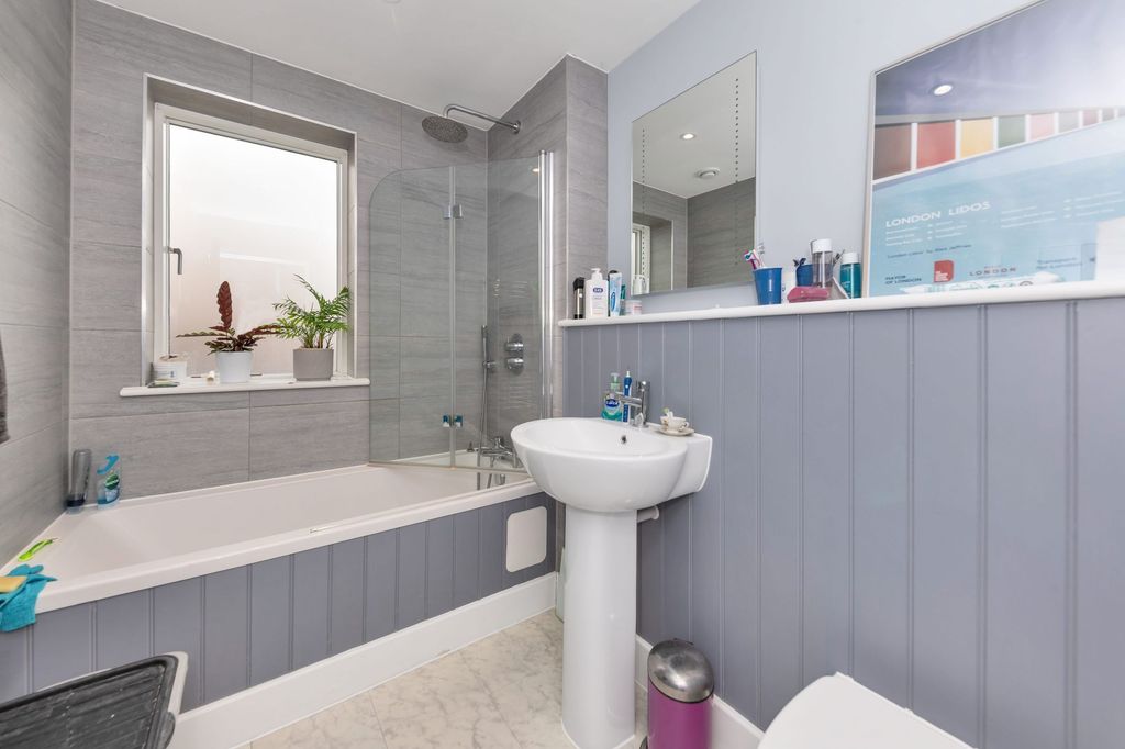 Additional image 10 of 1 bed flat for saleMilton Road, Lovell Lodge CB4