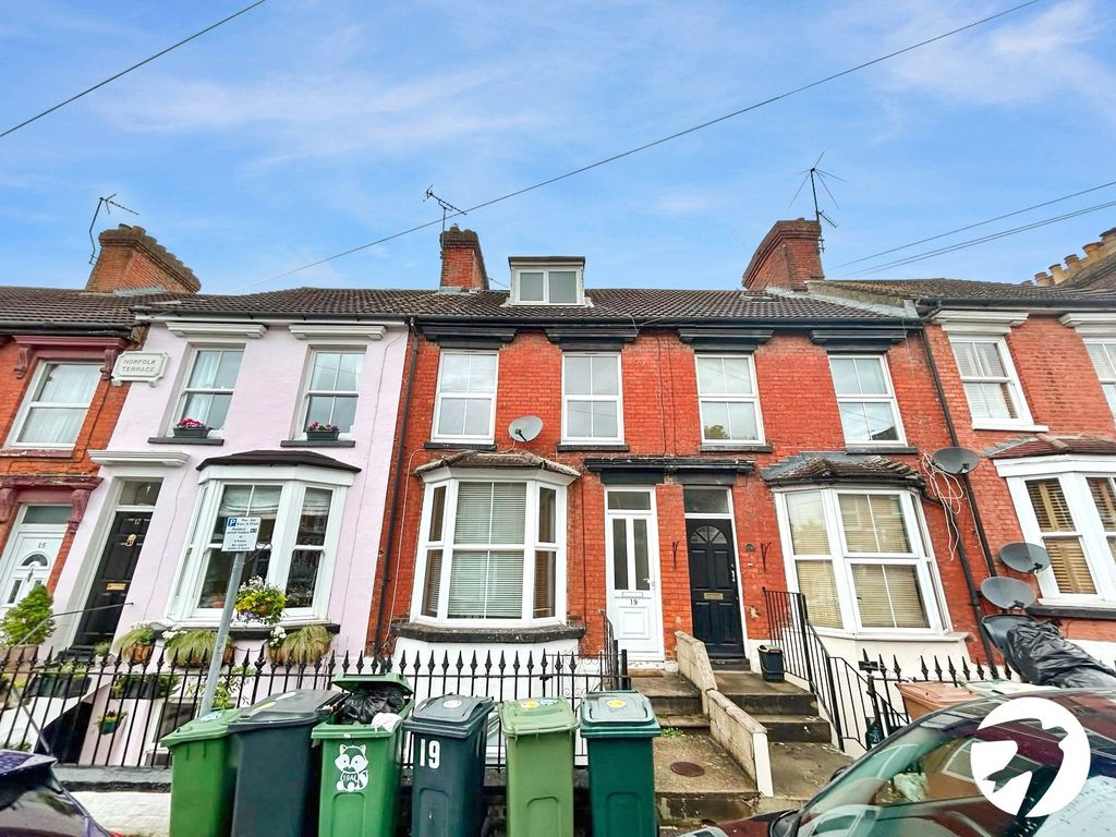 Property photo 1 of 15 Picture No. 01