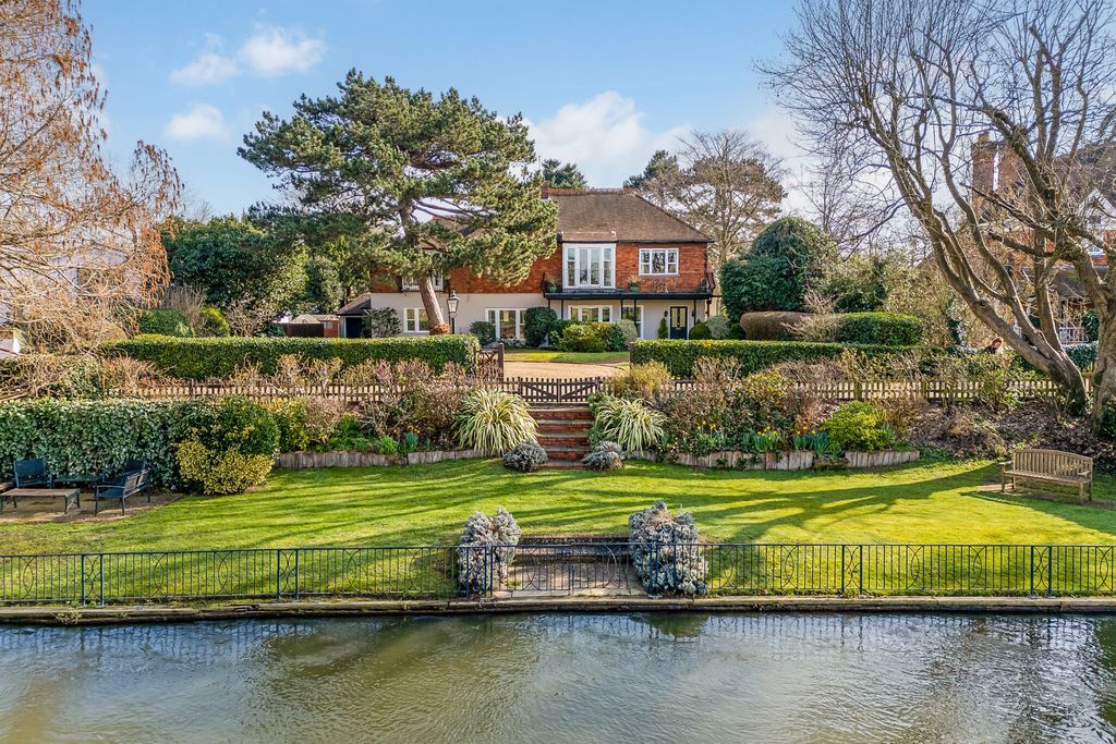 Property photo 3 of 22