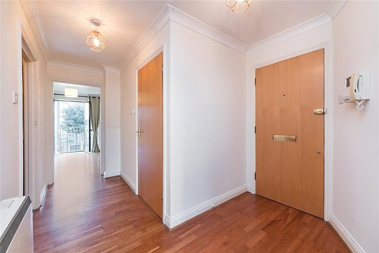 Property photo 3 of 11 Thumbnail_Img_2313