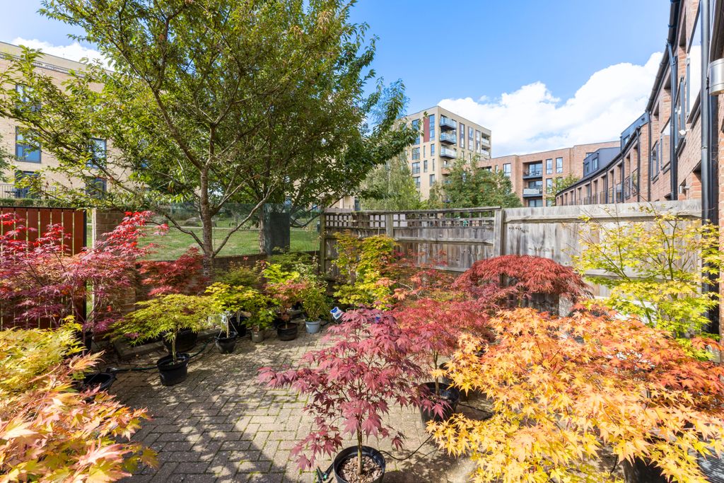 Property photo 1 of 31