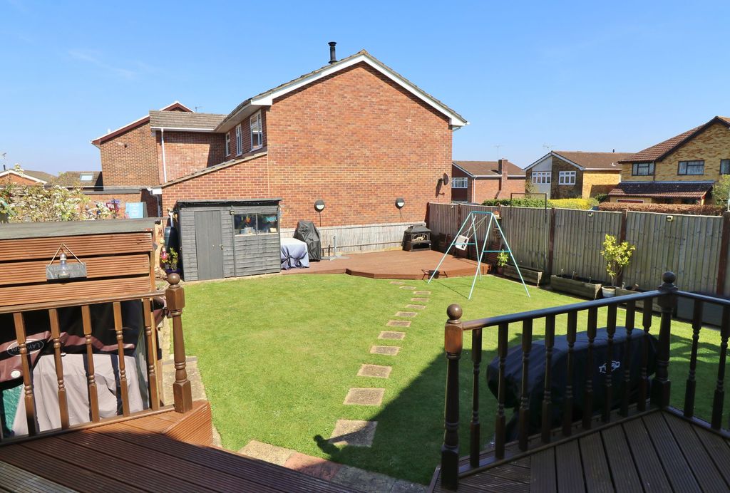 Property photo 2 of 20