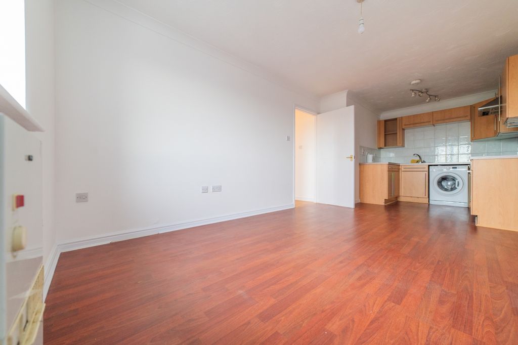 Property photo 2 of 14 Call 02920 454555 To Secure Your Viewing_6