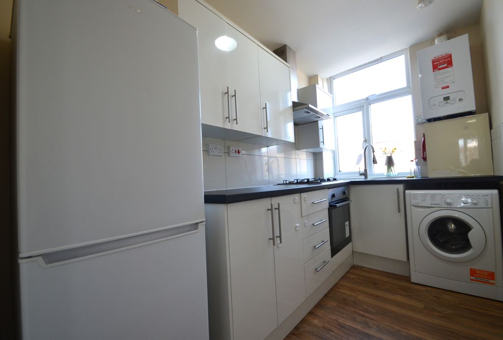 Property photo 3 of 5 Img_11262_3_Original