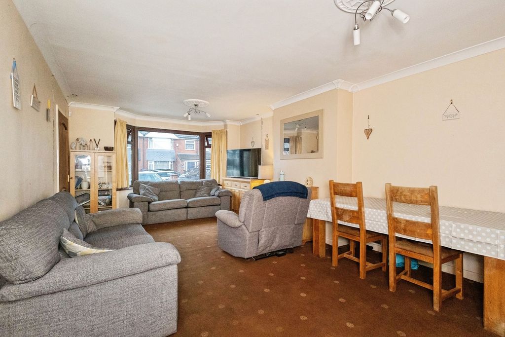 Property photo 3 of 10 Pbox-Img.Jpg