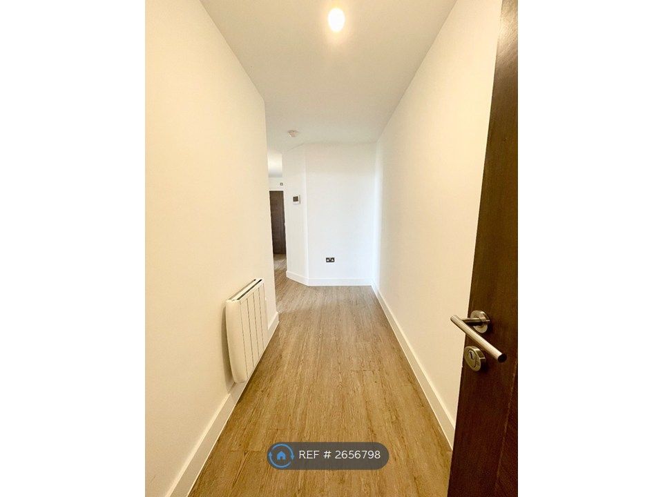 Property photo 2 of 26