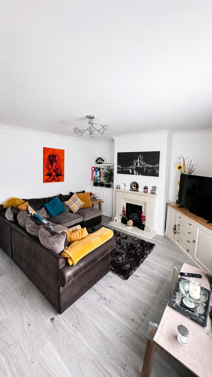 Property photo 3 of 12 Gallery