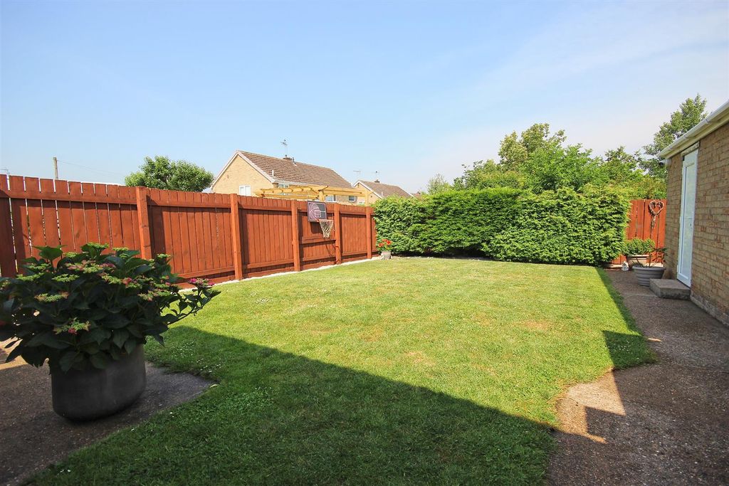 Property photo 2 of 22 Outside