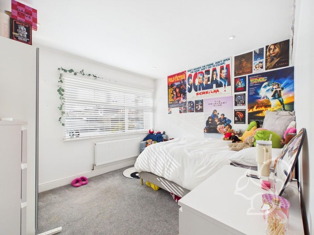 Property photo 2 of 25 Cam01659G0-Pr0333-Still004.Jpg