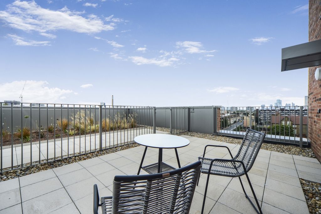 Property photo 1 of 21 Dsc_3319_High