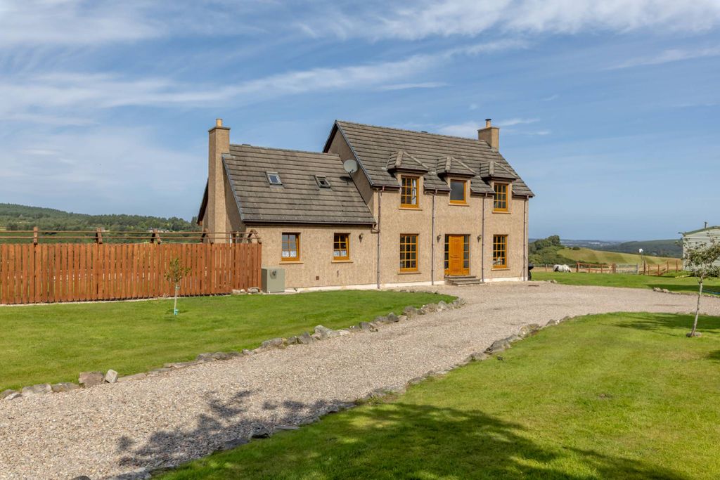 Property photo 1 of 30