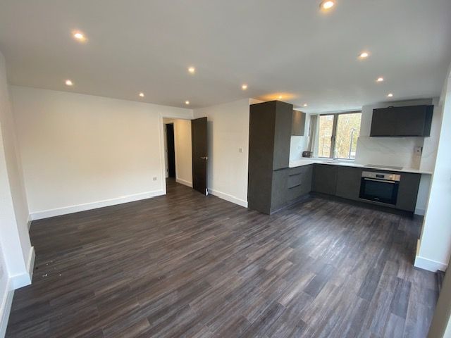 Property photo 2 of 11 Living Room