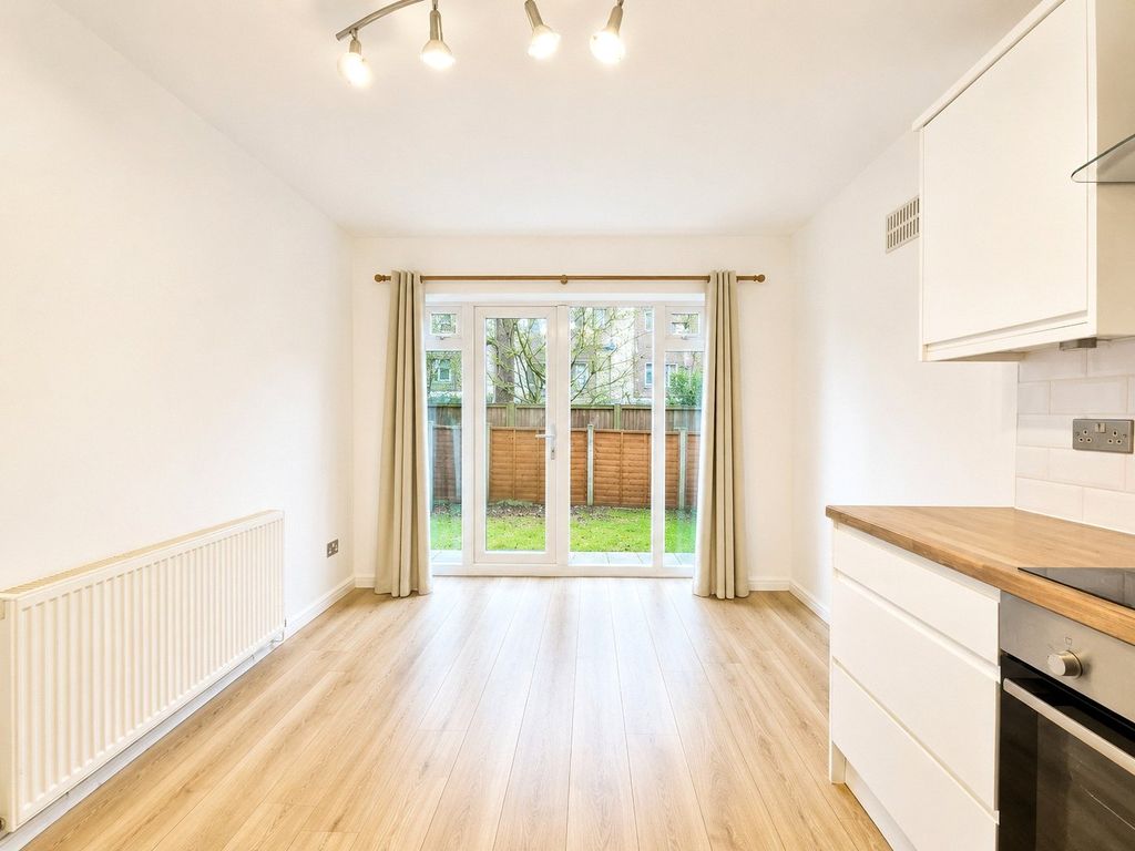 Property photo 3 of 8 Picture No. 26