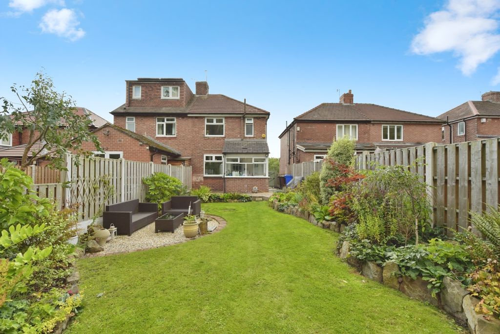 Property photo 3 of 17 Photo