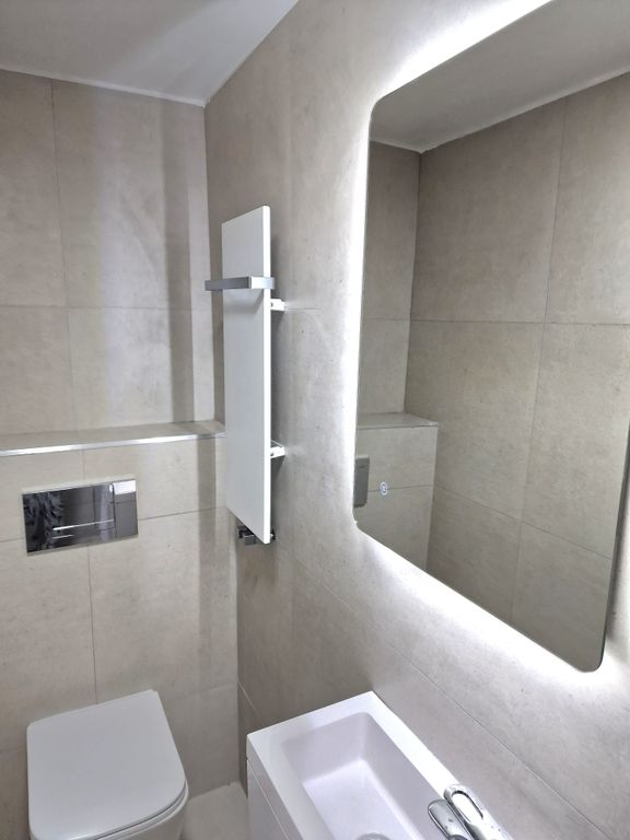 Property photo 3 of 17 Photo 2