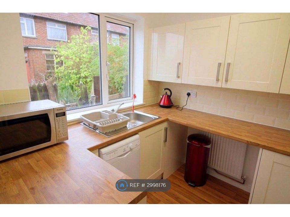Property photo 3 of 4