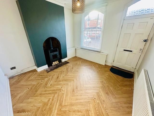 Property photo 3 of 11 2.Jpg