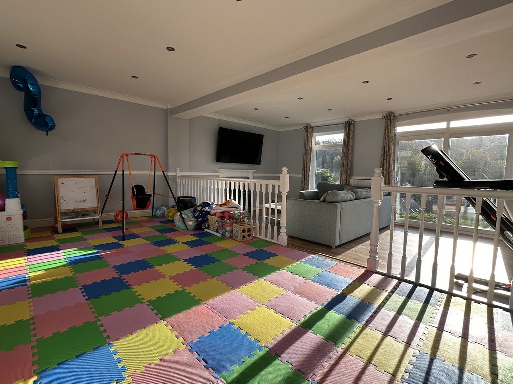 Property photo 3 of 34 Not Specified