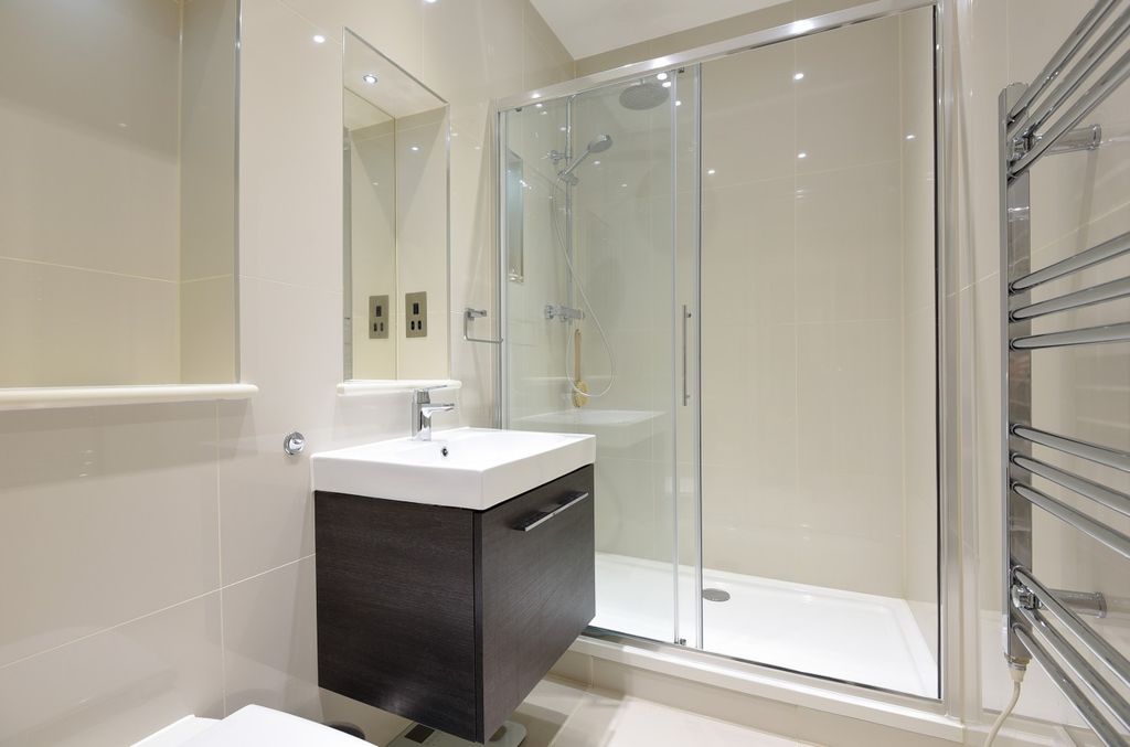 Property photo 3 of 8 Shower Room