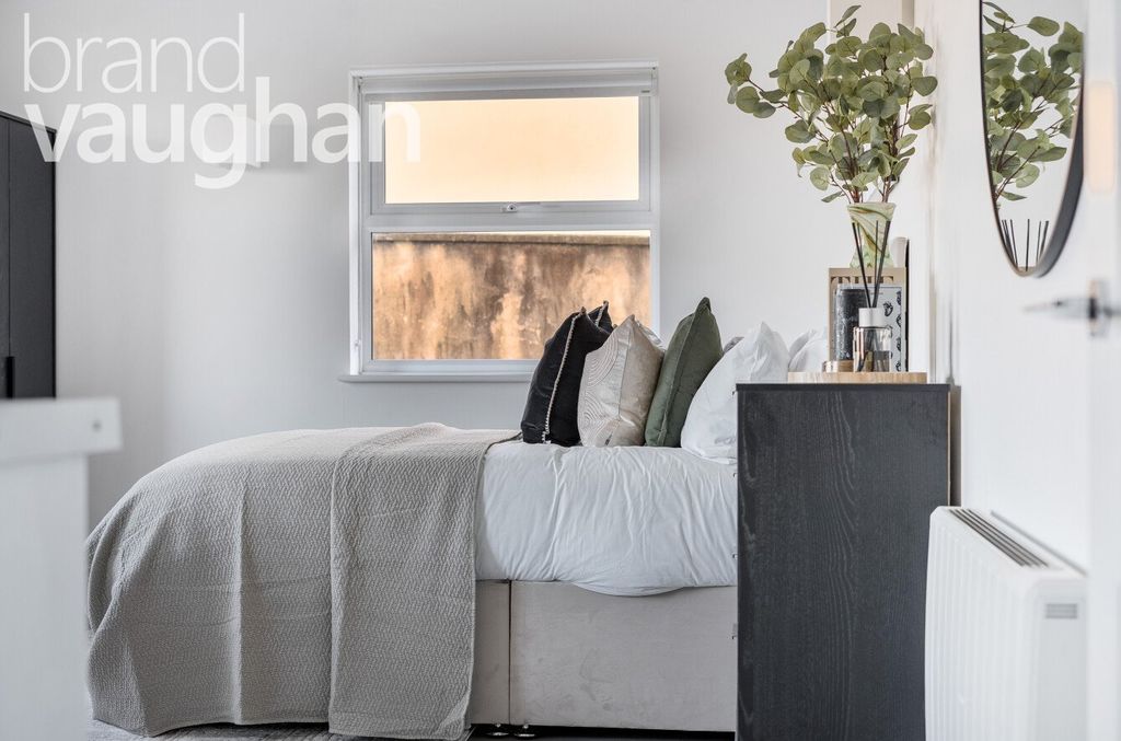 Property photo 2 of 11 Picture No. 11