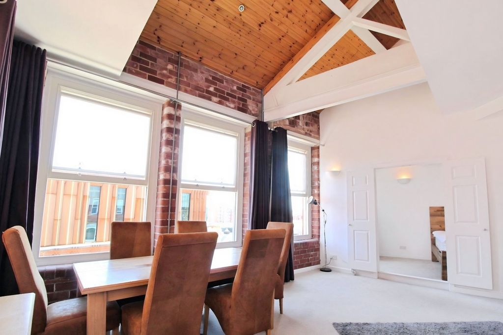 Property photo 2 of 11 Picture No. 33