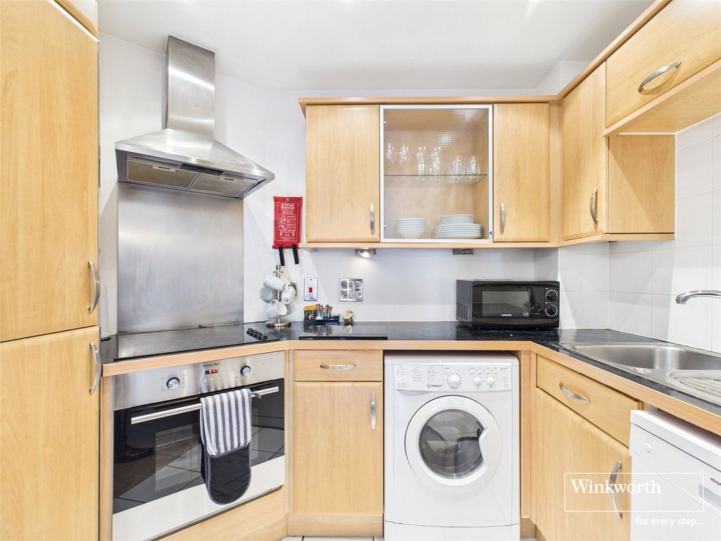 Property photo 3 of 11 Picture No. 19
