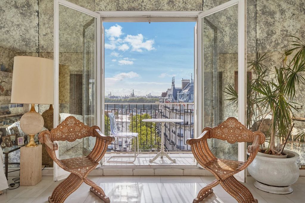 Property photo 1 of 33 Paris XVI - Place De L'alma