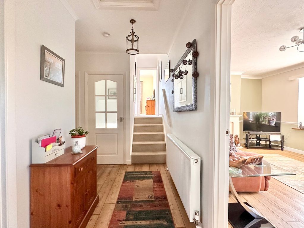 Property photo 2 of 22