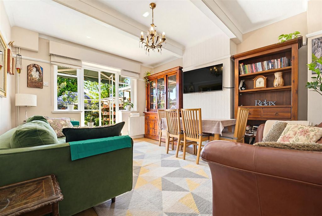 Property photo 2 of 15 18 Harp Dining Room.Jpg