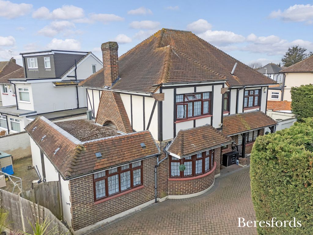 Property photo 1 of 24 Picture No. 07