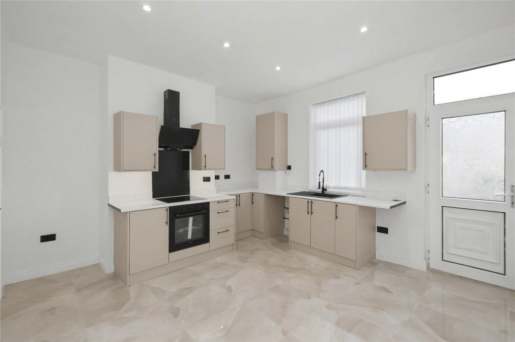 Property photo 3 of 11 Picture No. 05