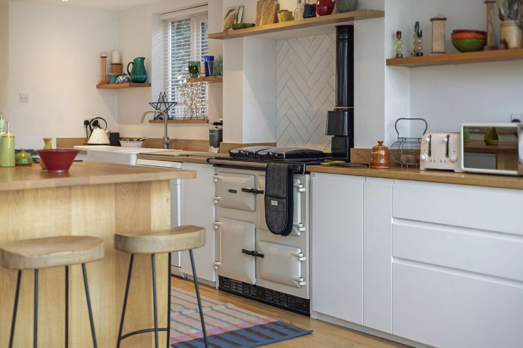 Property photo 3 of 21 Picture No. 03